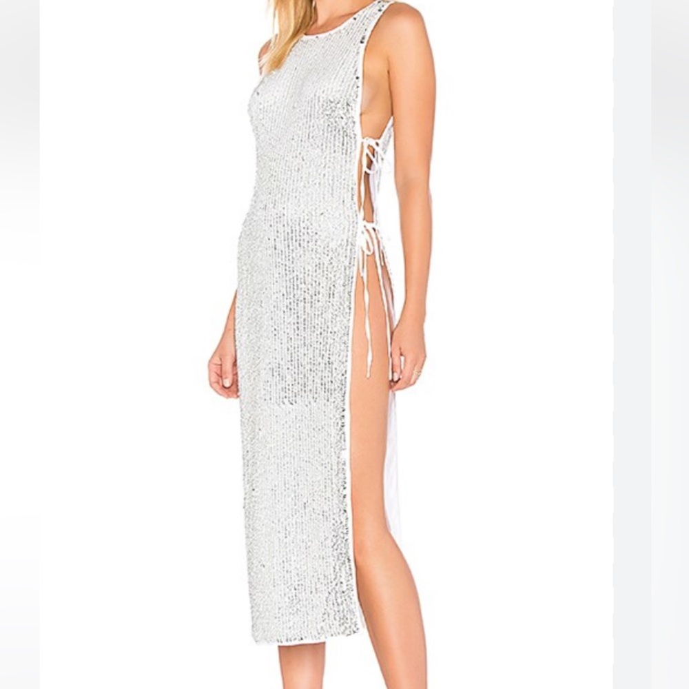 H:ours dress